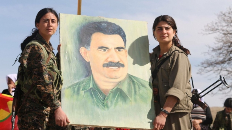 Курды-боевики выпускают из тюрем террористов ИГИЛ в ответ на паузу в операции Турции