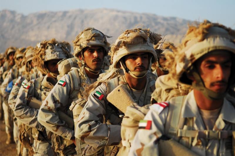 UAE troops passed Yemeni Aden under the control of Saudi Arabia