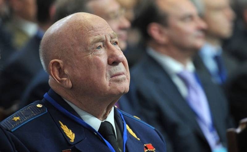 Soviet cosmonaut died twice Hero of the Soviet Union Alexei Leonov