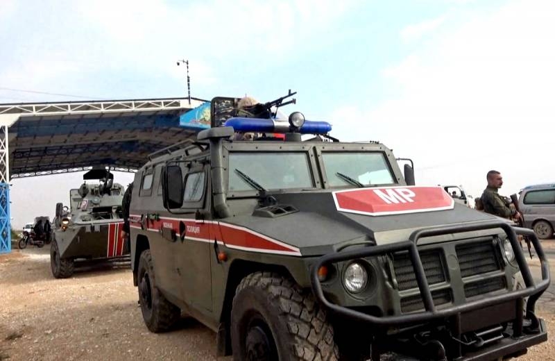Armored vehicles for the military police brought to the airbase Hmeymim