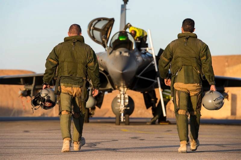 Французский генерал заявил о нехватке военных лётчиков и техников в ВВС страны
