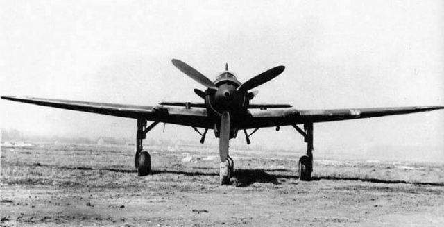 Aeronave de combate: luchador de empujar y tirar «dornier» Do.335 