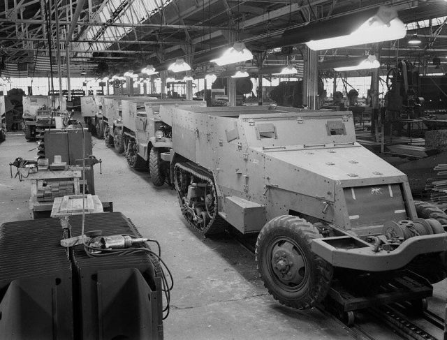 The most massive armored personnel carrier of World War II 