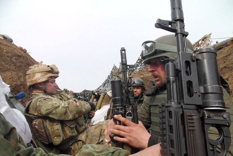 Разведение сил на Донбассе опять откладывается: ВСУ ведут бой с ВСУ