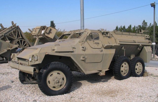 BTR-152: autobús de batalla real" 