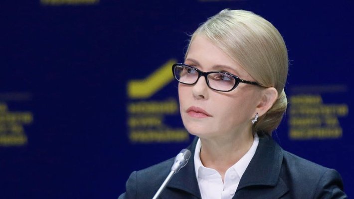 Tymoshenko uses old methods when searching for new sponsors for the struggle for power