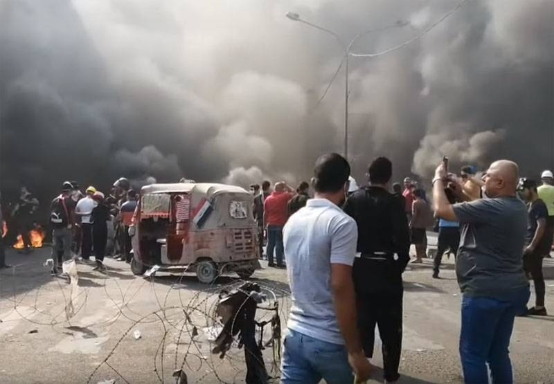 Серьёзные последствия: протестующими в Ираке атаковано иранское консульство