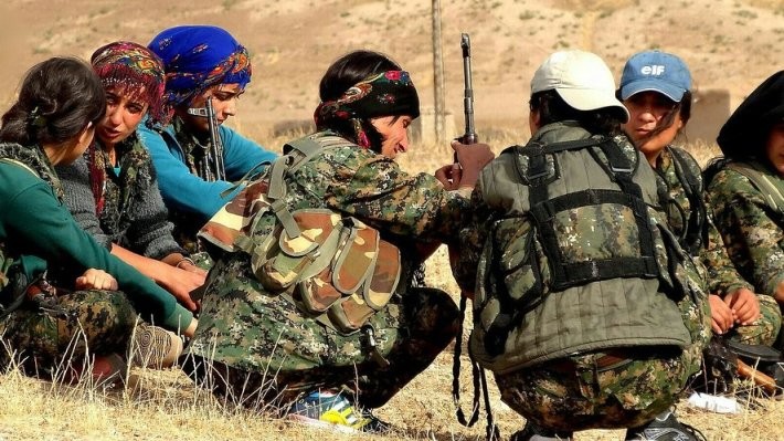 Вашингтон несет ответственность за выпущенных из тюрем курдскими радикалами боевиков ИГ*