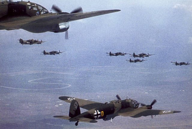 Aeronave de combate: "Heinkel" He.111 - compulsión justificada 