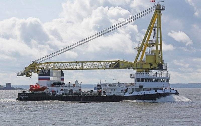 Черноморский флот пополнился 150-тонным плавкраном проекта 02690