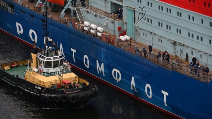 Новые ледоколы позволят России доминировать в Арктике