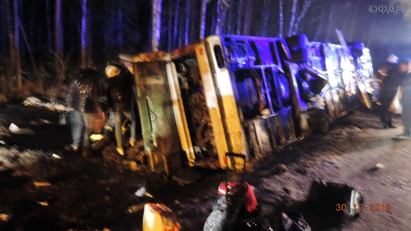 FAN publishes photos from the accident scene to the bus in the Pskov region