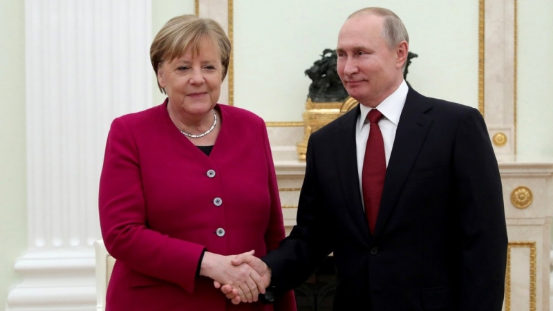 Putin and Merkel are meeting fixed the weakening of US global leadership