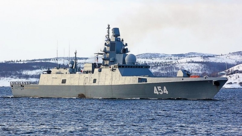 Сближения кораблей РФ и США в Аравийском море показали на видео