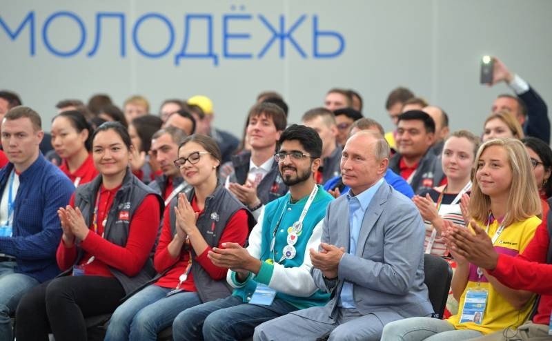 Надёжный Путин и его счастливое поколение