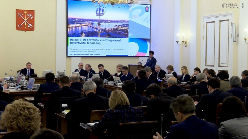圣彼得堡预算的收入部分超过了 600 百万卢布 2019 年. 