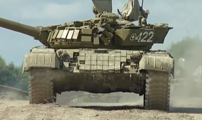 Dispensed with the infantry: Pair work Syrian T-72 hit on video