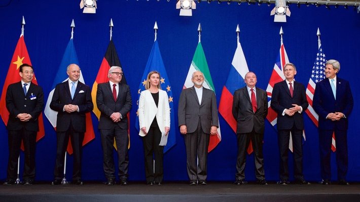 Сотрудничество с Россией поможет Ирану выйти из-под санкций США