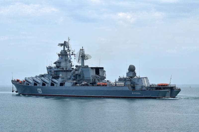 Стали известны сроки возвращения в строй флагмана ЧФ крейсера «Moscú»