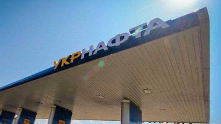 Ukraine blocks the cheap fuel from Russia for corruption chains with Poland