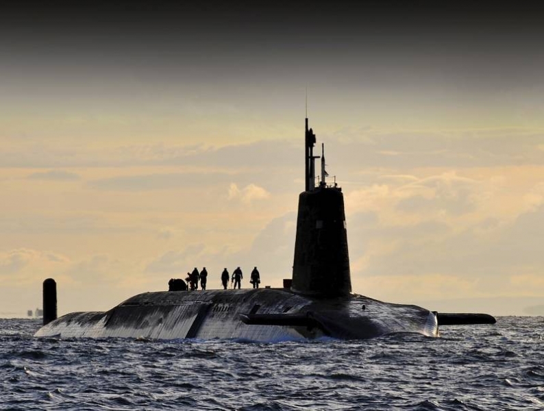 British Navy equip American nuclear warheads
