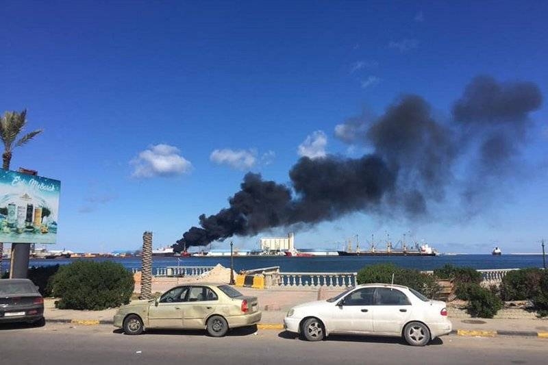 ЛНА Хафтара заявляет об уничтожении турецкого судна с оружием в Триполи