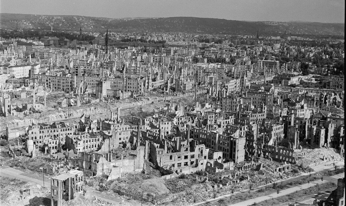 Ashes Dresden knocks at the hearts of Germans