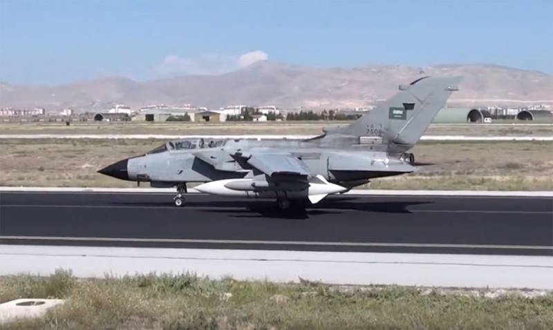 Появились сообщения о том, что самолёт Tornado ВВС Саудовской Аравии сбили хуситы