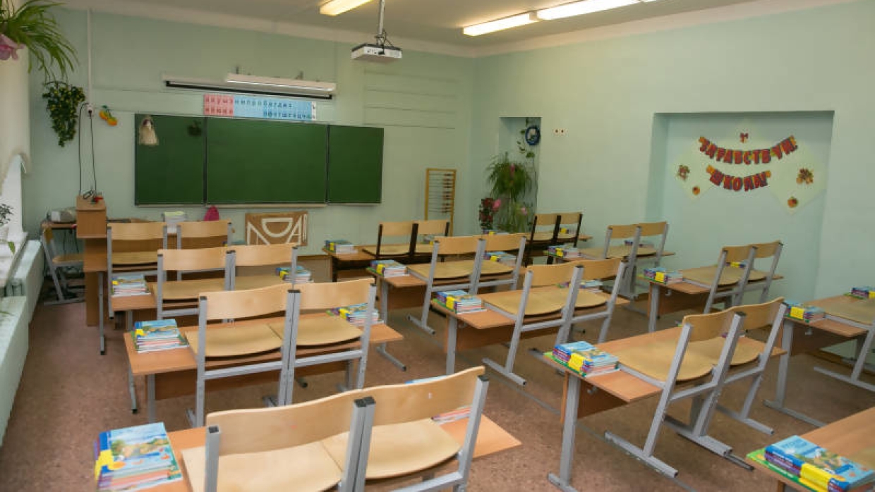 Сенатор Морозов не поддержал идею ужесточения ответственности за оскорбление учителей