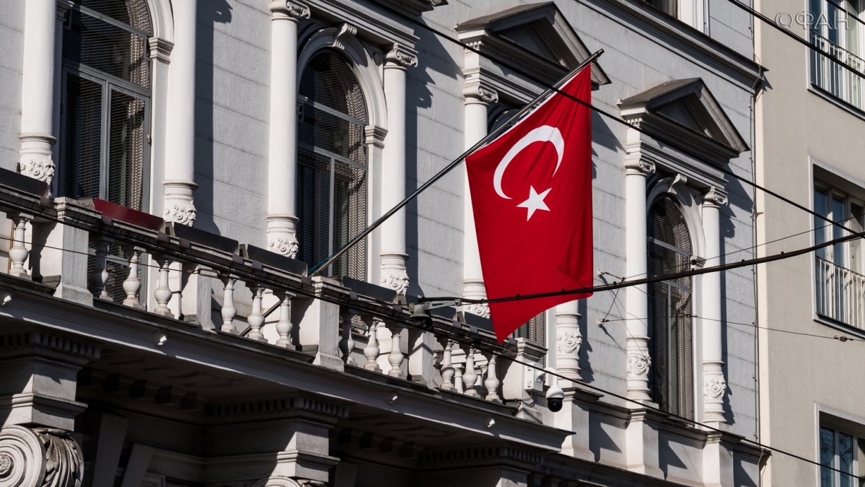 为了埃尔多安的利益，土耳其希望阻止伊德利卜恐怖分子被消灭