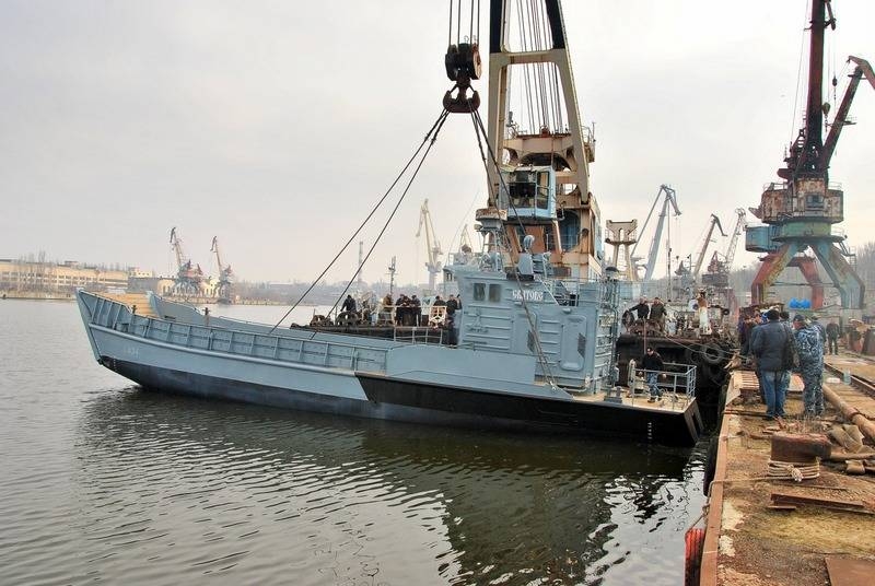 Украинские ВМС получат на вооружение отремонтированный десантный катер