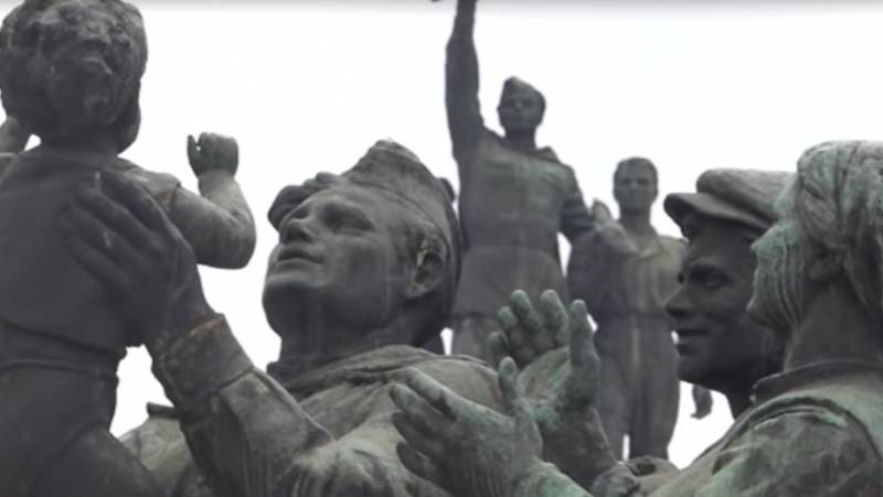 In Bulgaria, once again desecrated the monument to Soviet soldiers-liberators