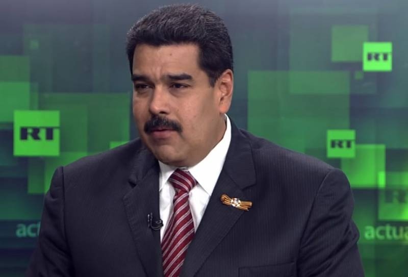 В Германии: Мадуро не хватает денег ни на что, кроме российского оружия