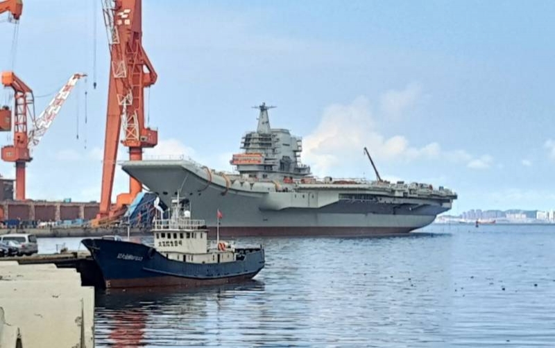 В Гонконге заявили о заболевшем коронавирусом моряке на авианосце «Шаньдун» ВМС Китая