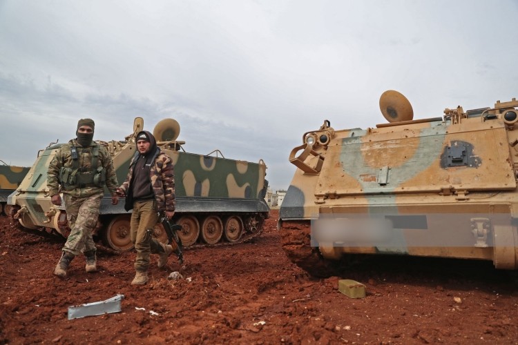 САА показала на видео оружие США и Турции, найденное у боевиков в Идлибе