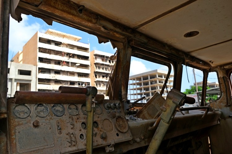 Militants struck artillery attack on a residential building in Libya