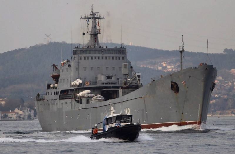 БДК «Орск» ЧФ проследовал через проливы в Средиземное море