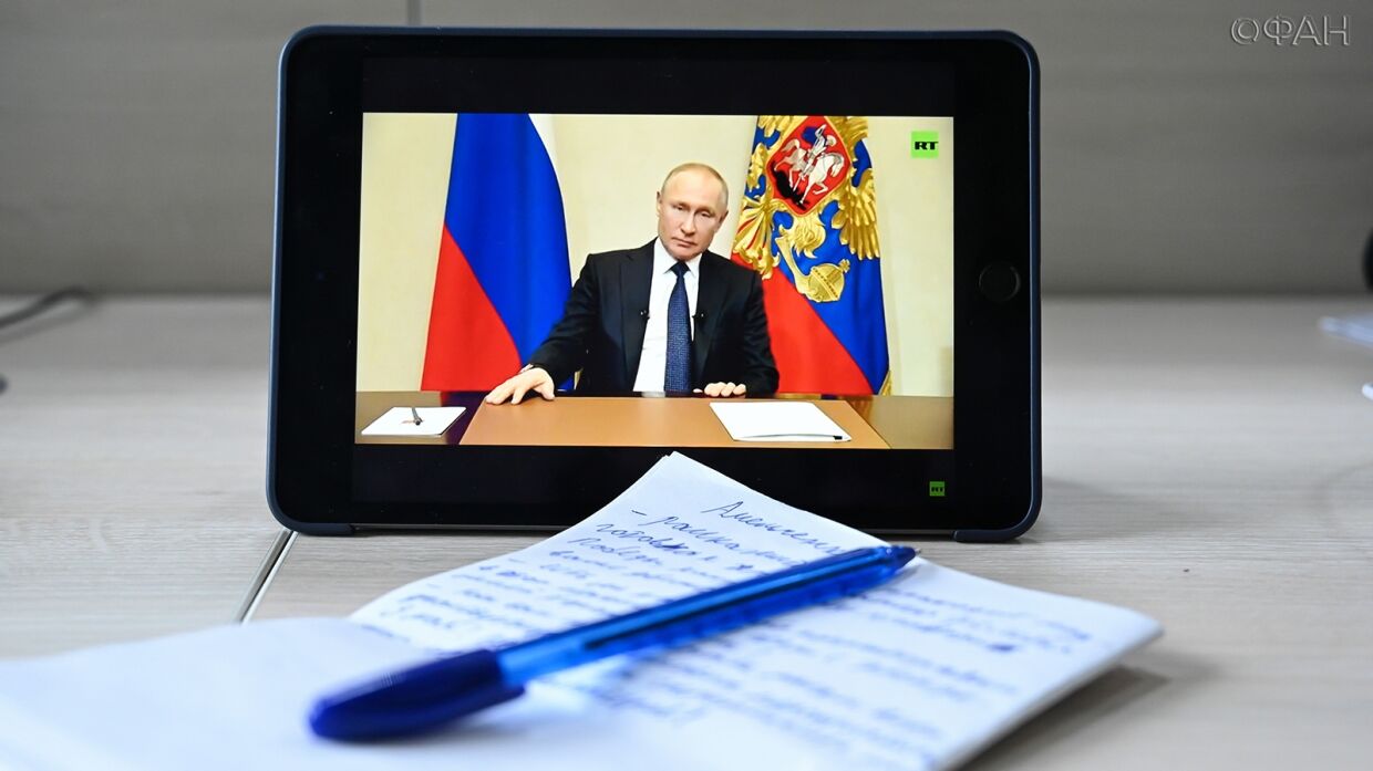 Мартынов: Пандемия позволила Путину перейти к переформатированию госсистемы
