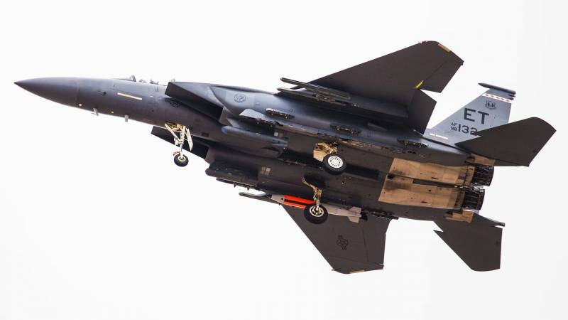 US Air Force exercises seen F-15E with tactical nuclear bombs B61-12
