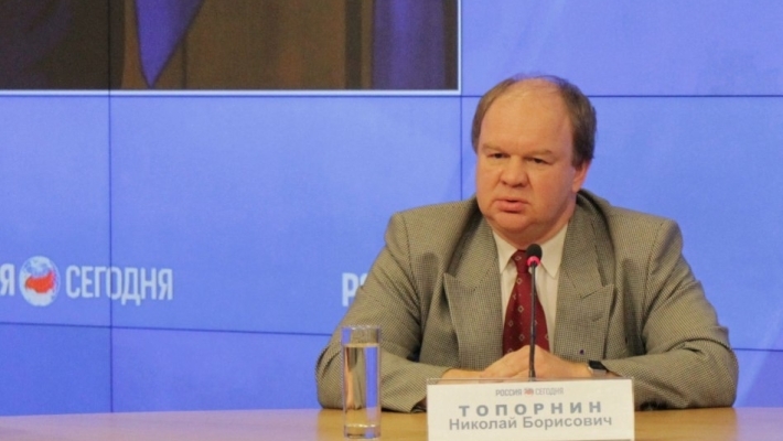 Политолог Топорнин назвал причины затягивания судебного процесса в Гааге по делу МН17