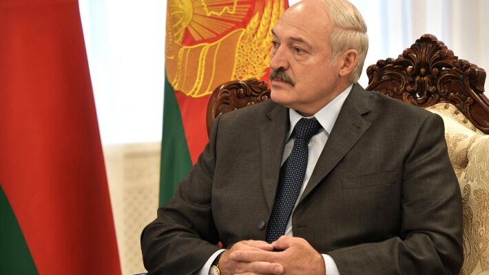 Russia solves two problems at once closing the border with Belarus