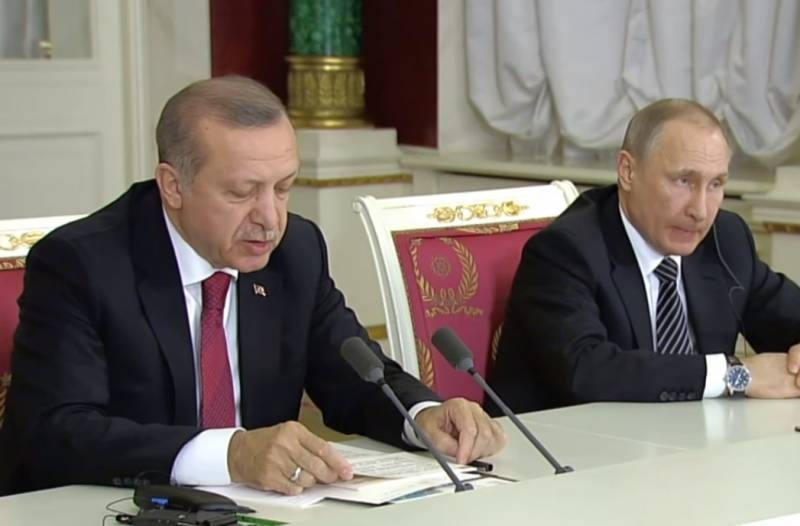 СМИ: Эрдоган предложил Путину поделить нефть Сирии