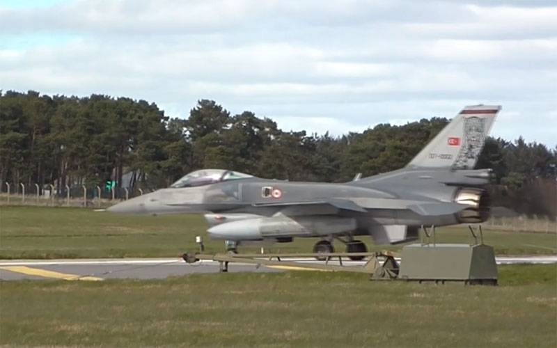 Sohu назвало число побед F-16 в боях с самолётами советского и российского производства - 65:0