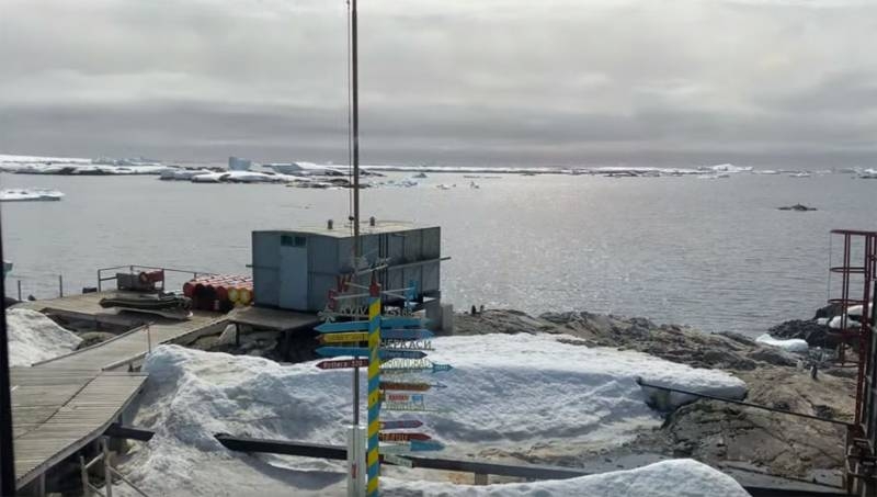 Ukrainian expedition was unable to get to the Antarctic station