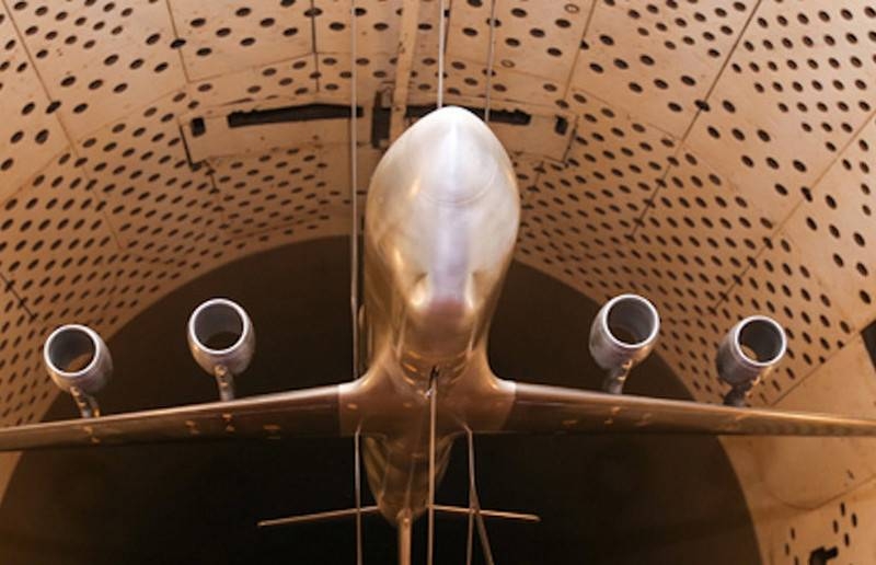В ЦАГИ продули модель перспективного транспортного самолёта «Слон»