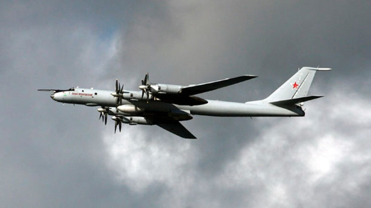 Military expert explained, a signal given US Shoigu, Alaska sent for Tu-142