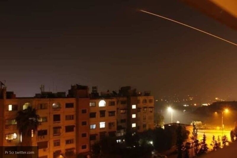 ПВО Сирии отразила ракетную атаку в небе на Дамаском