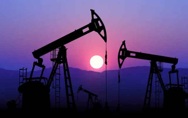 Alejandro Rogers: Почему американская нефть ушла в минус