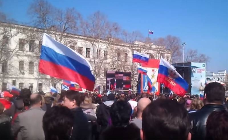 American journal: Most of the inhabitants of Crimea are happy, they live in Putin's Russia