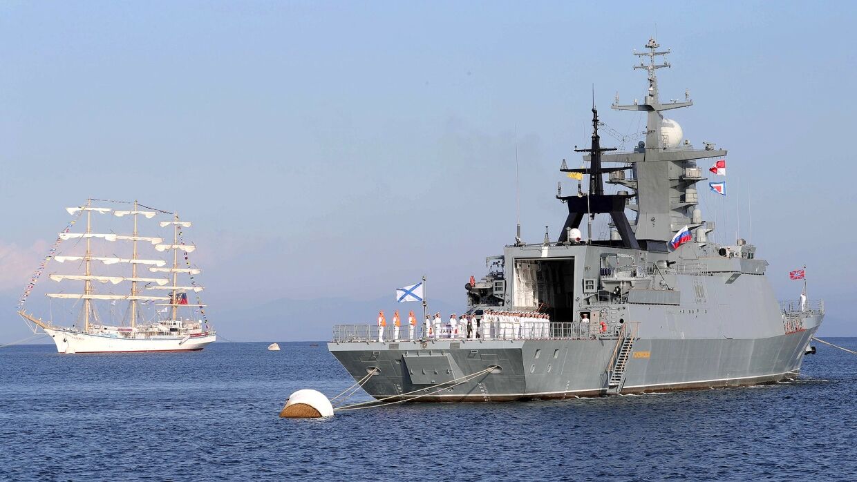 Боевые корабли РФ в Южно-Китайском море оказались в центре событий у спорных островов